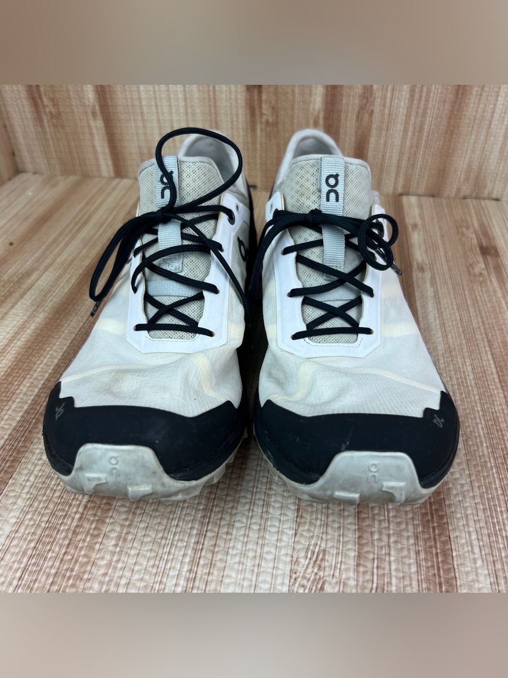 On Cloud Cloudventure Peak White Black Trail Running Shoes Womens 9.5 - Picture 3 of 12